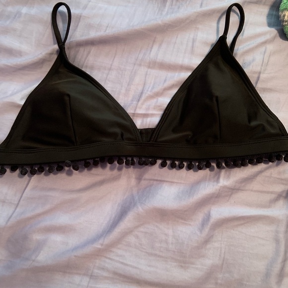 Bathing suit - Picture 2 of 4